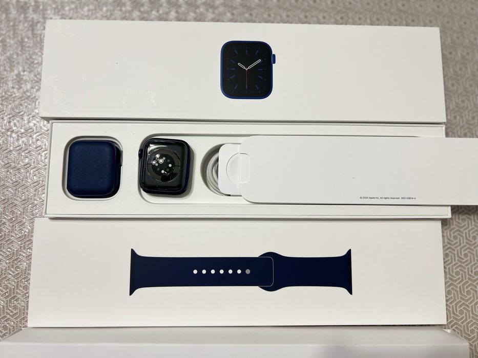 Часы Apple Wacth 6