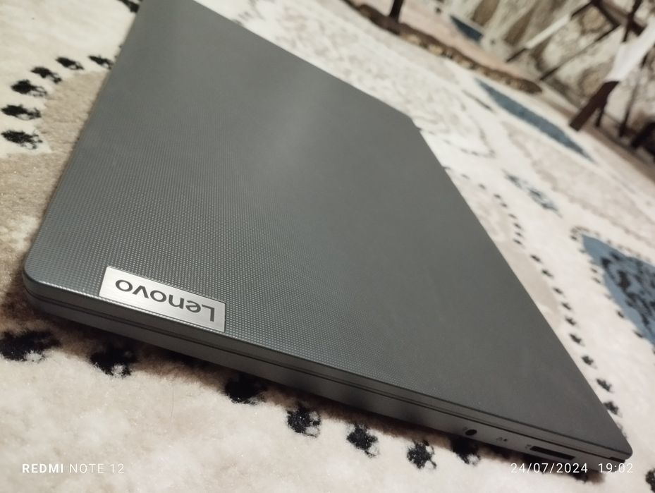 Lenovo ideapad 3
