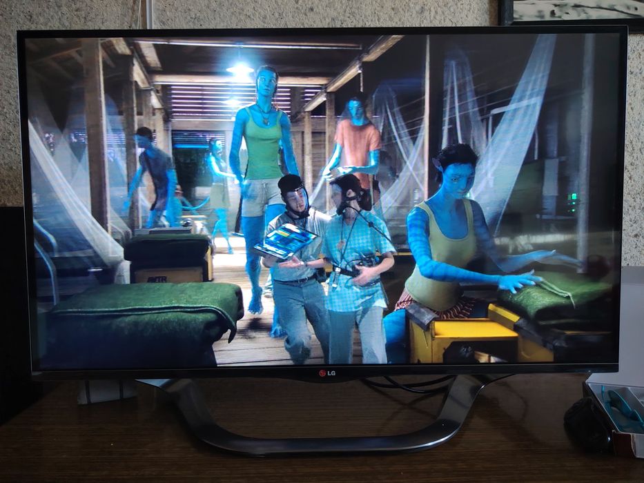 Smart Телевизор LG 42LA690v