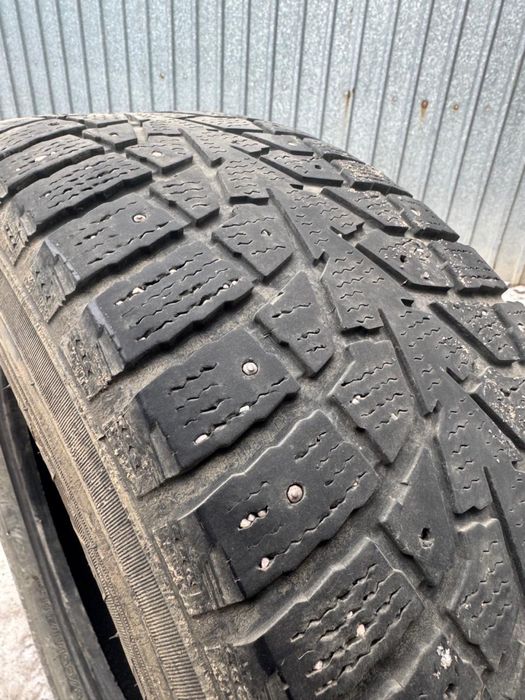 Продам шины. Сезон зима 265/65R17