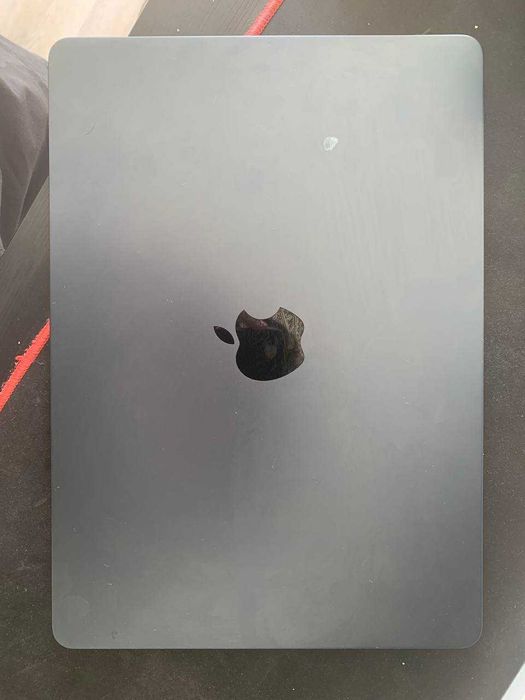 MacBook Air 13" M4 16GB RAM 256 GB 98%