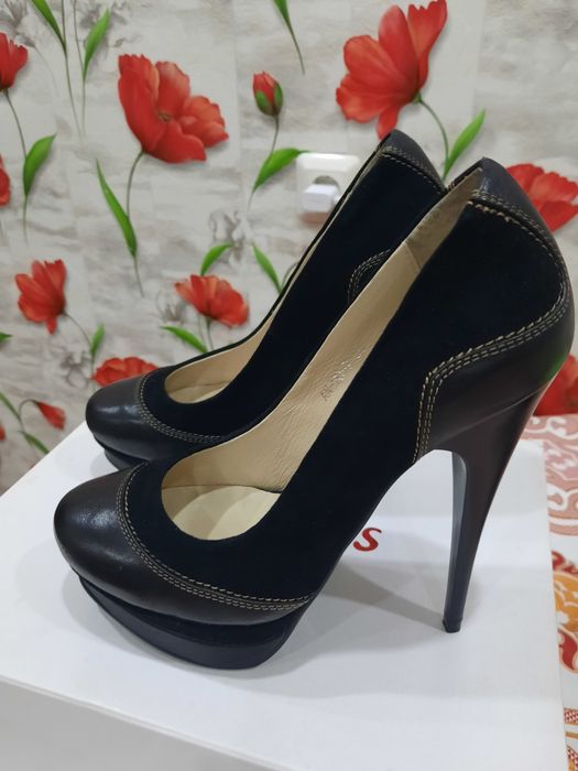 Туфли женские...