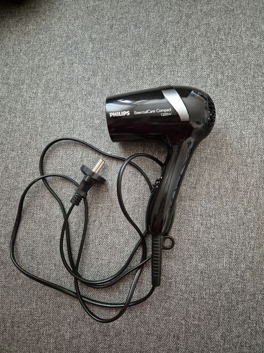 Черен сешоар Филипс philips