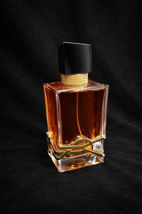 Parfum Yves Saint Laurent – Libre (varianta Flowers & Flames)