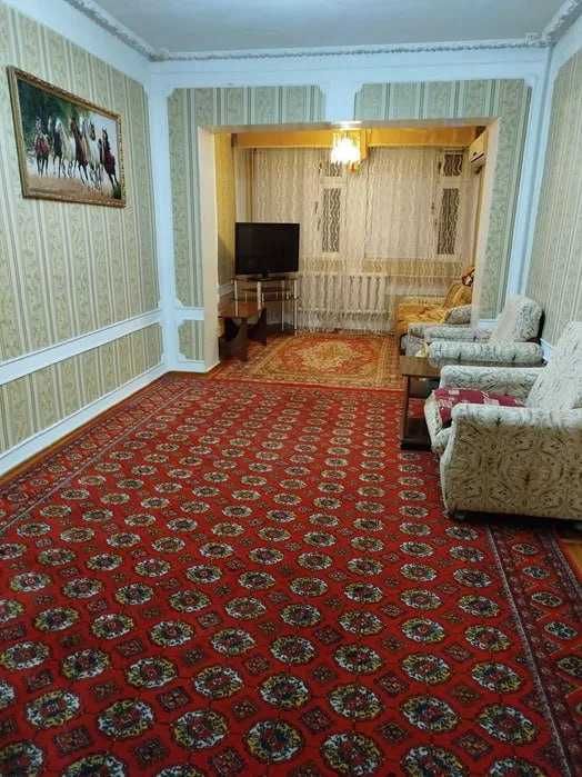 Срочно сдаётся 2-комнатная квартира ул. С.Азимова, Японское посольство