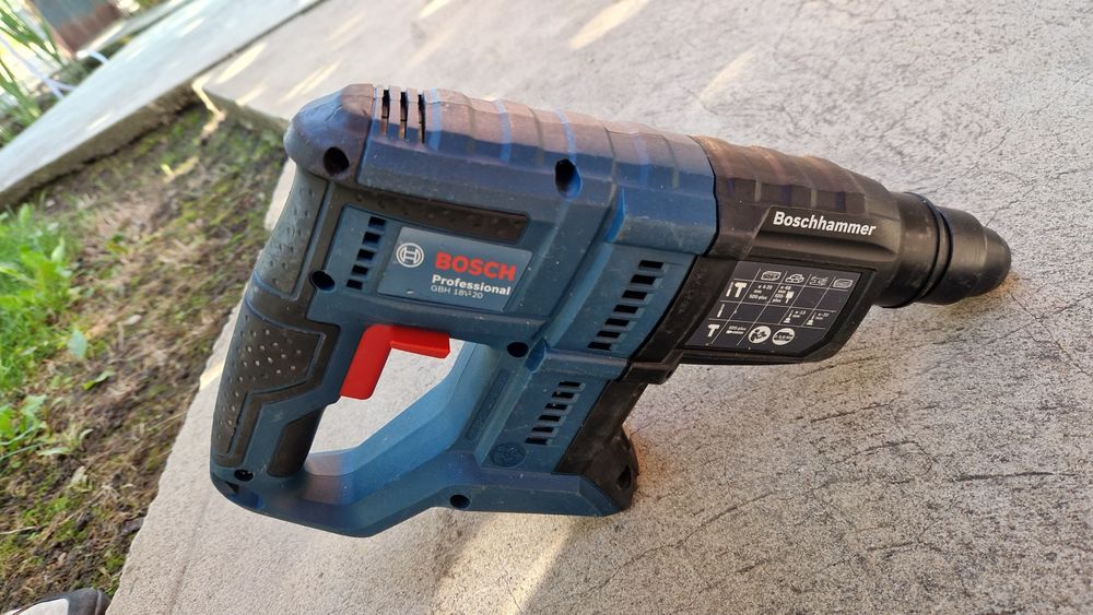 Rotopercutor bosch profesional.