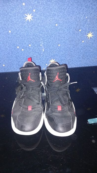 Vând jordan 2 stay loyal în stare bună