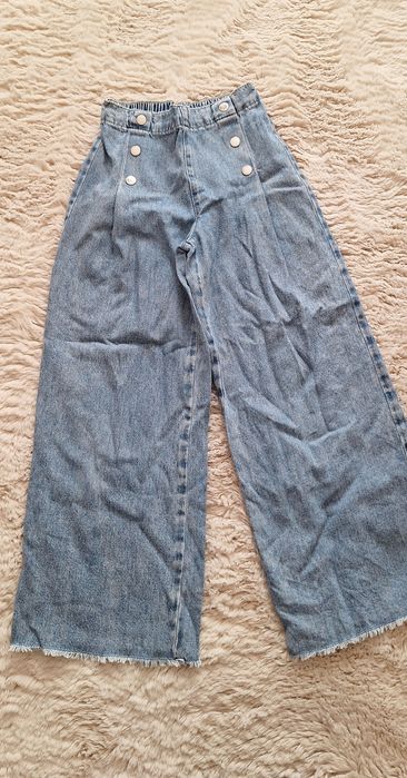 Дрехи за момичета