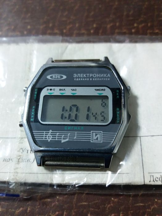 Электронные часы (Беларусь, СССР).