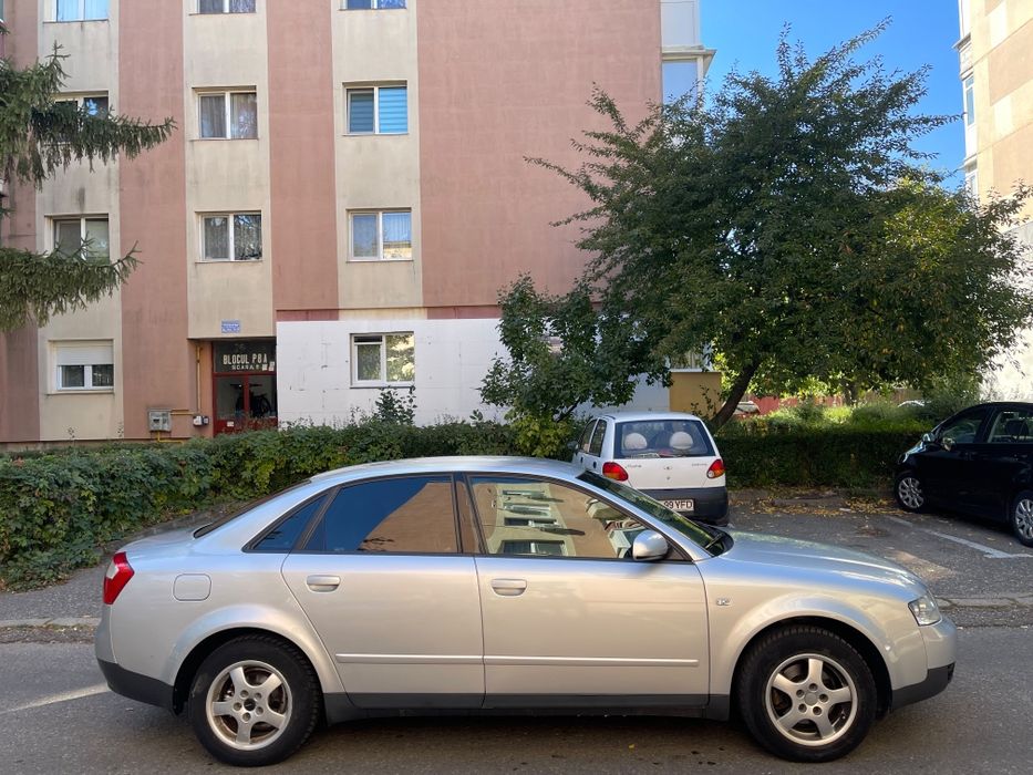 Vand Audi A4 2002 1.6 benzină-proprietar