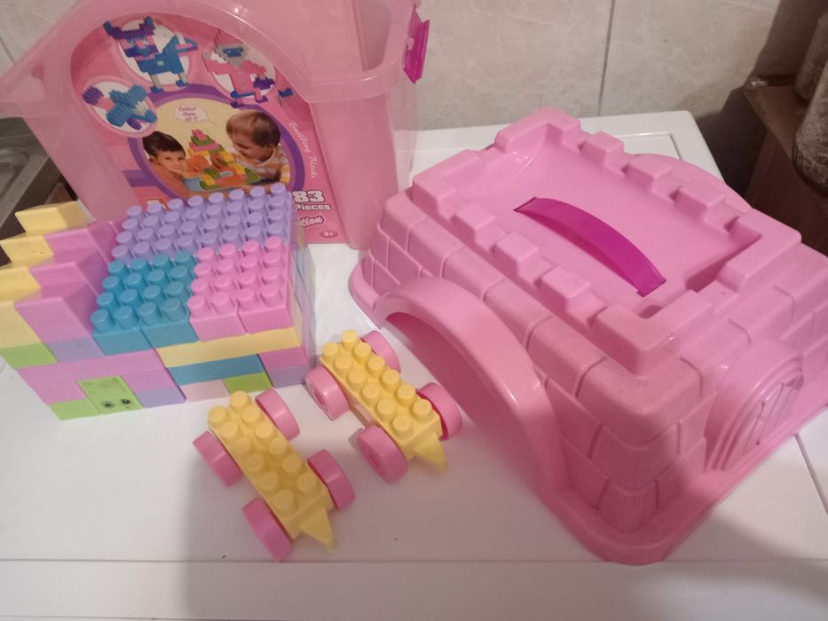 Детский набор конструктора в сундучке б/у