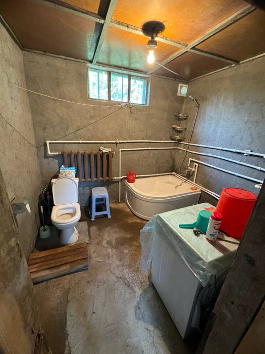 Uy sotiladi Bostonliq tumani