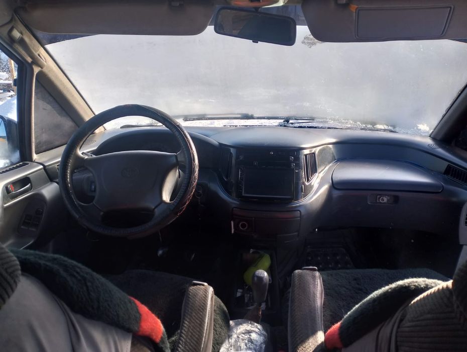 Продам машыну TOYOTA