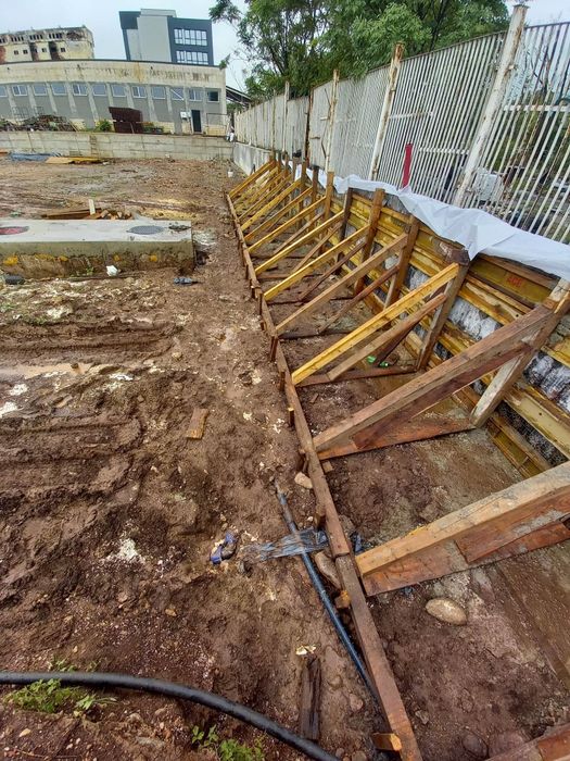 Шлаифан бетон и стомано бетони вертикални стени