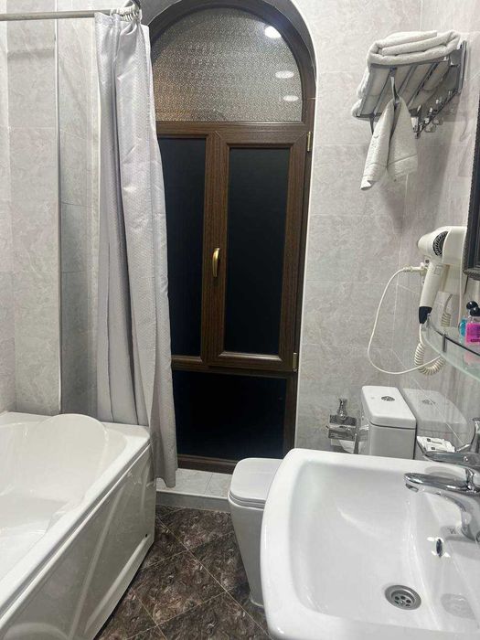 ГОСТИНИЦА 54 номера в аренду. 4000м2 Центр города, Метро Космонавты