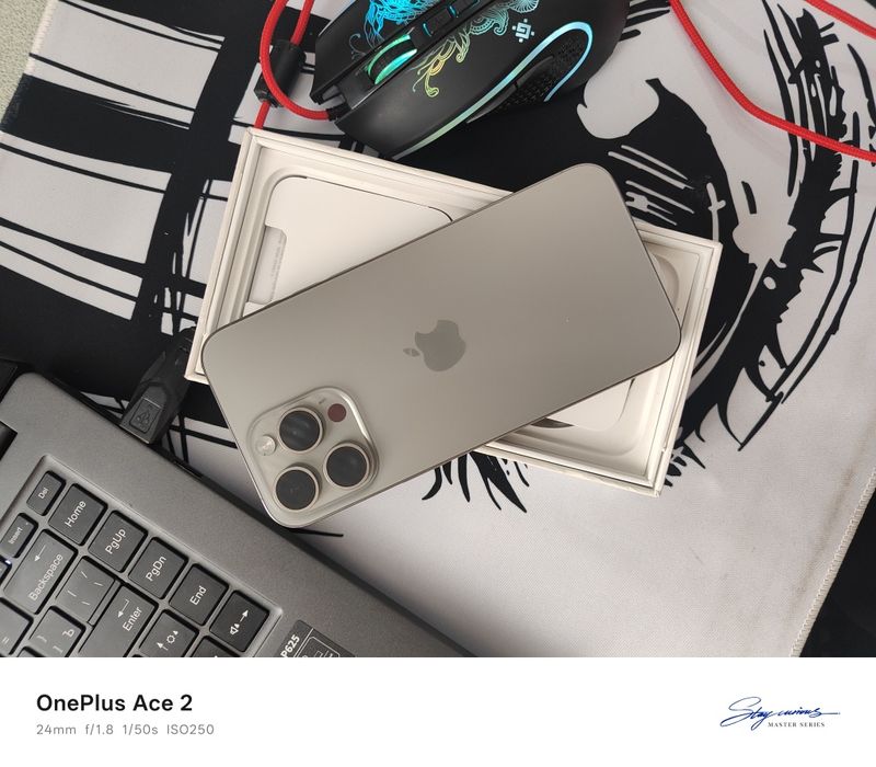 iPhone 15 Pro Max 512 ГБ в хорошем состоянии (86%).