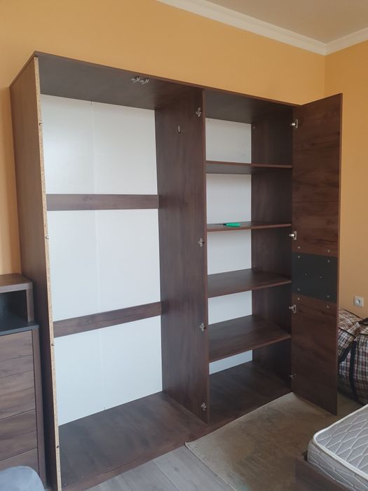 Продам кровать, шкаф