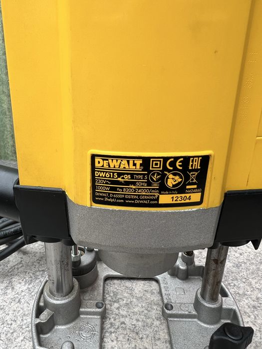 Vand obar freza /freza lemn Dewalt DW 615 QS model 2018