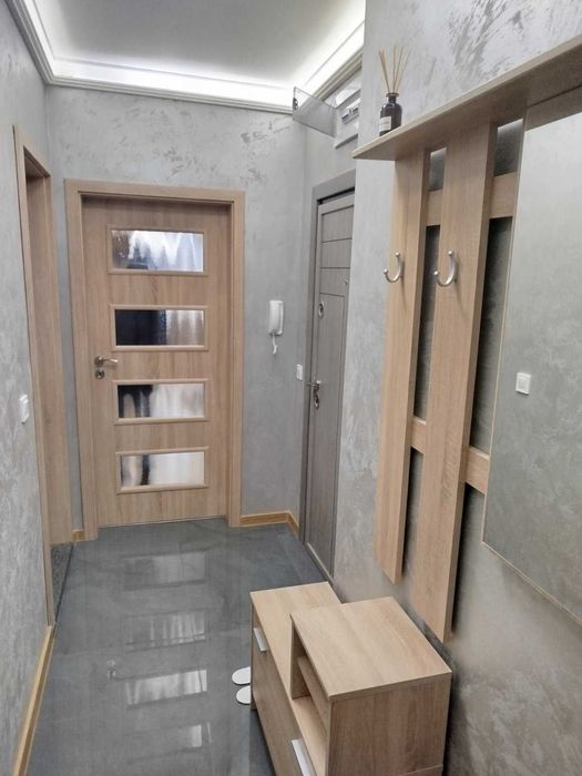 Дава се под наем Двустаен апартамент в Асеновград - 72 кв.м за 408 € - Снимка #4