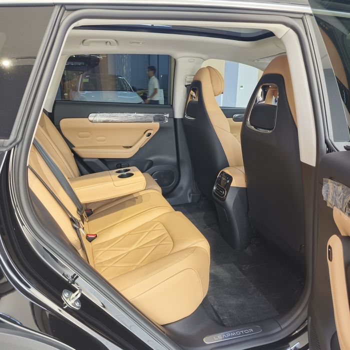 Leapmotor C11 300Km Gibrid Smart Restaylin Dopopsiya 2025 3yil kafolat