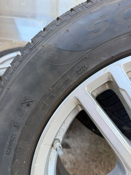 Anvelope IARNA 235/60 R18