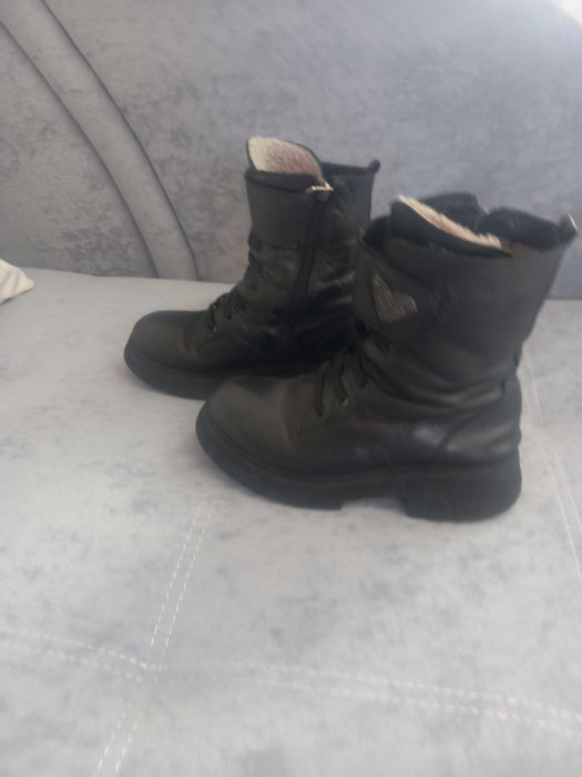 Зимние ботинки 36  размер на девочку, натуралка