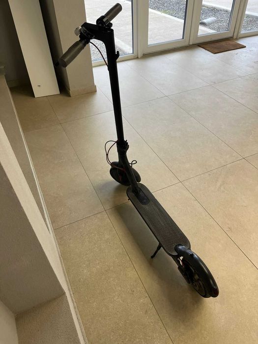Trotineta electrica xiaomi m365 2