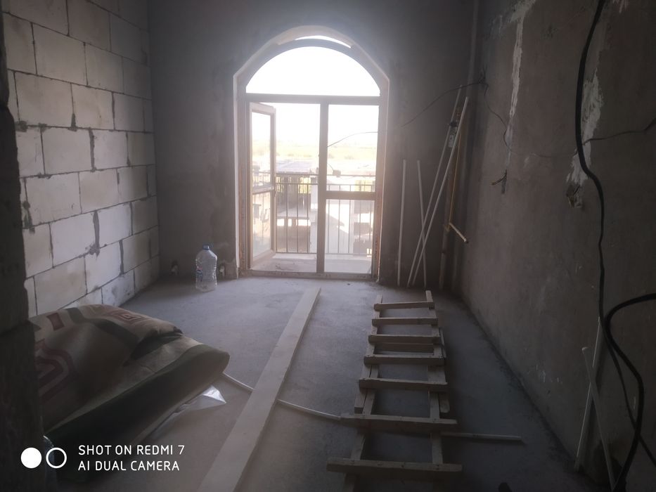 Туйтепа нурафшонда 2 хонали 58 квадрат Уй сотилади