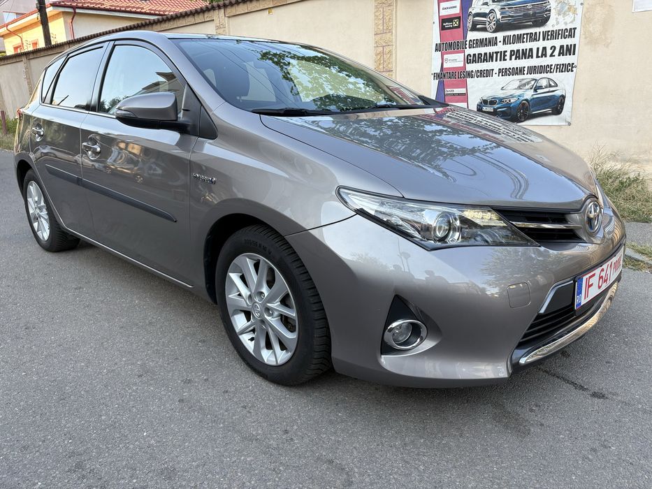 Toyota Auris 1.8 VVT Hybrid-Benzina,Consum 3.6%,Automatic,Garantie 1 an Hybrid