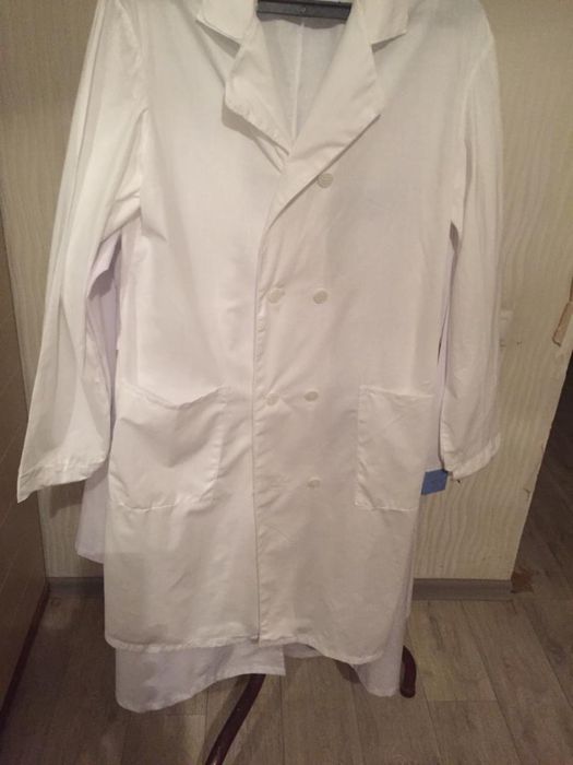 Продам медицинские халаты