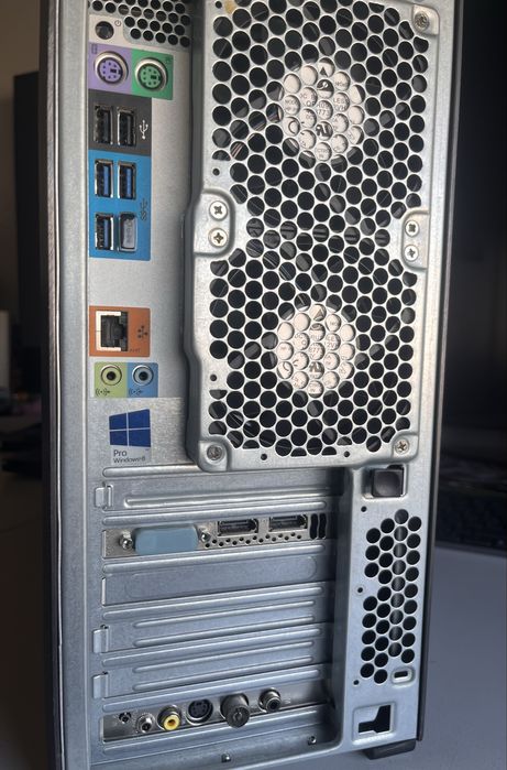 Продам HP Worstation Z640
