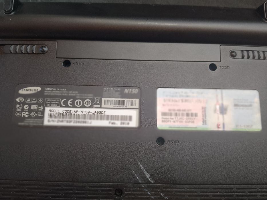 Мини лаптоп SAMSUNG