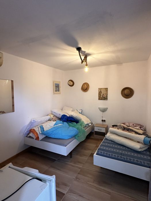 Подарявам легла с матраци