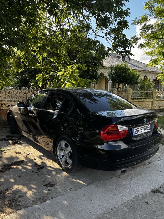 Vând BMW E90 318i