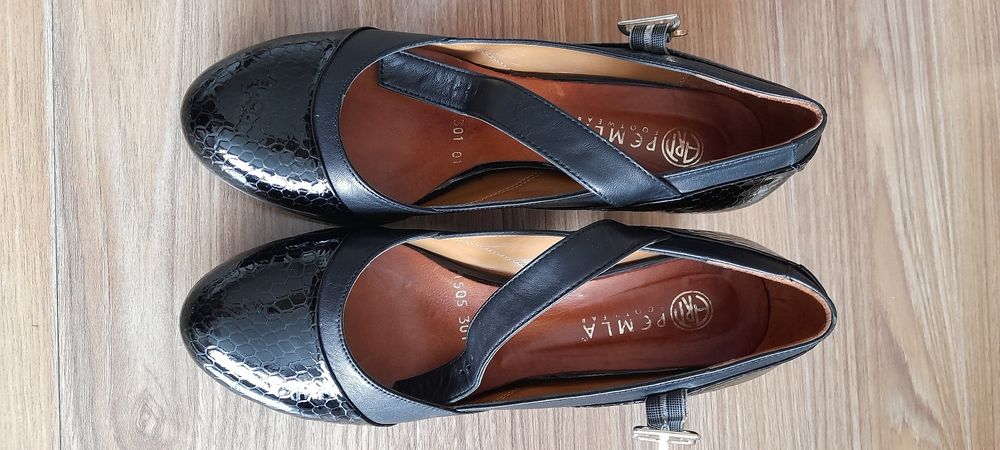 Женская обувь туфли