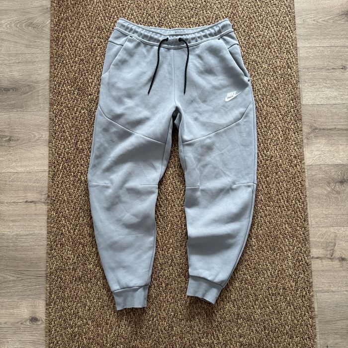 Pantaloni Nike tech fleece gri marimea S