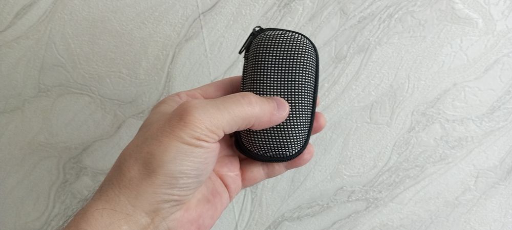 Продам новый - Кейс для проводных - наушников.