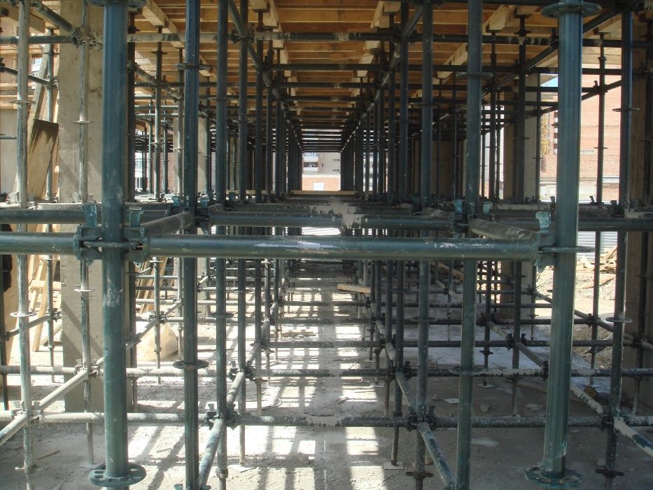 Клиновые (фланцевые) леса