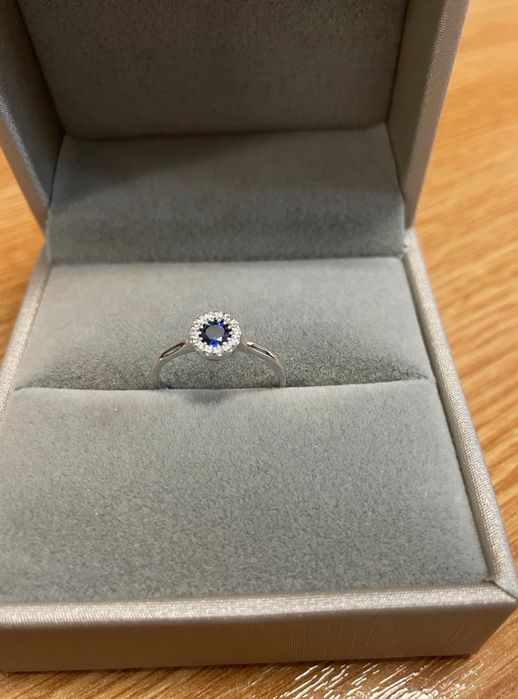 Inel aur alb 18k safir diamante