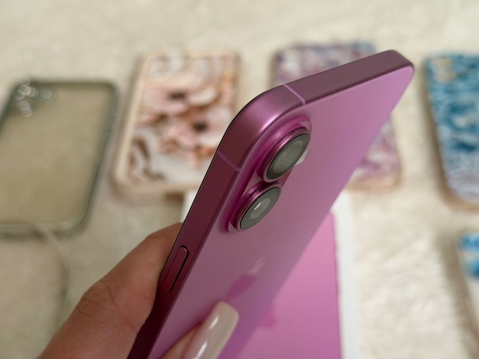iPhone 16 Plus pink 128GB, калъфи за айфон 16 плюс