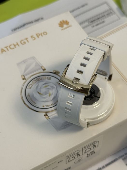 ЧИСТО НОВ Huawei watch GT 5 Pro Гаранция Yettel 2027г. White | GT5