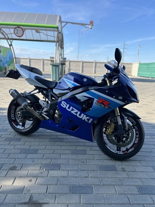 Suzuki gsxr k5 600