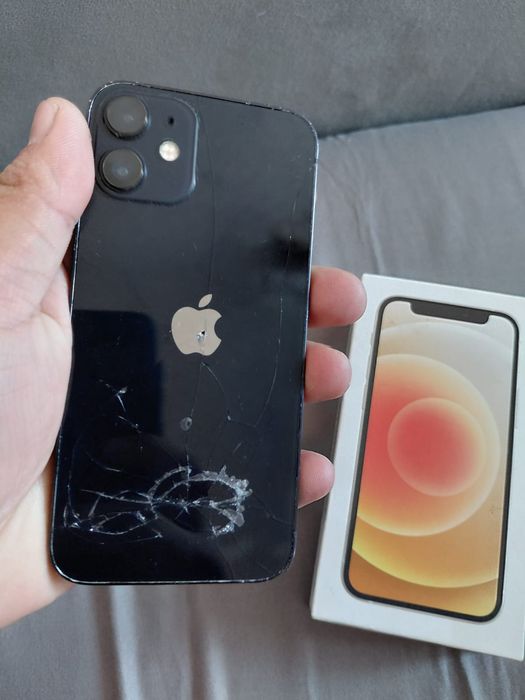 Айфон 12 мини продам или обмен