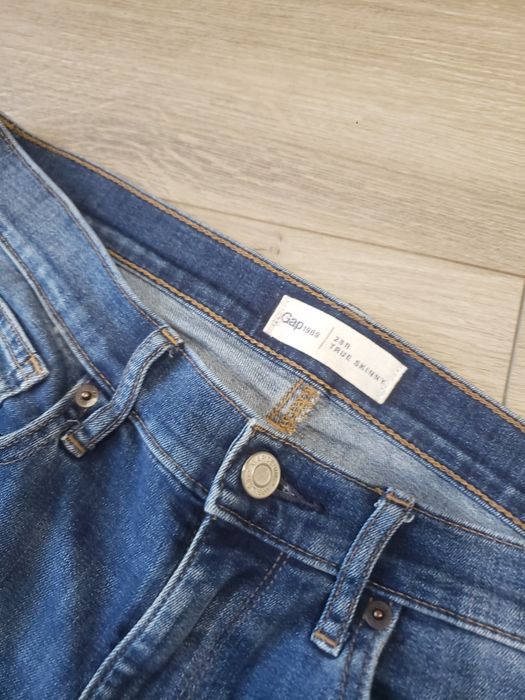 Blugi GAP 28Regular
