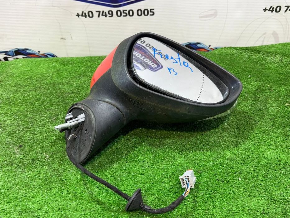 OGLINDA DREAPTA FORD FIESTA 7 ST SPORT COUPE 1.6 BENZINA 2013 COD OEM E8024704 E8011166 2104857 2012-2019