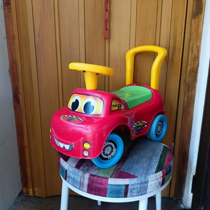 Masinuta jucarie pentru copii Felis 12+ luni