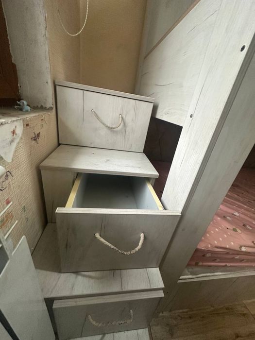 двухэтажная кровать для девочек