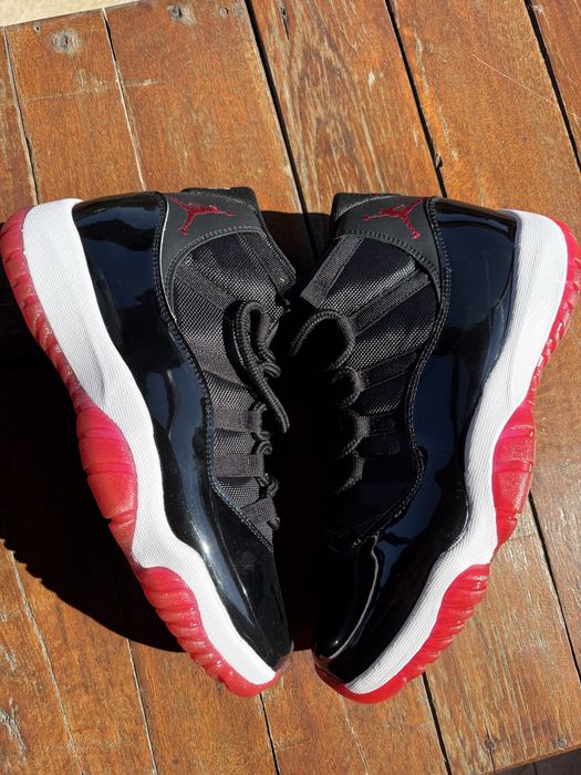 Air Jordan 11 Retor Bred