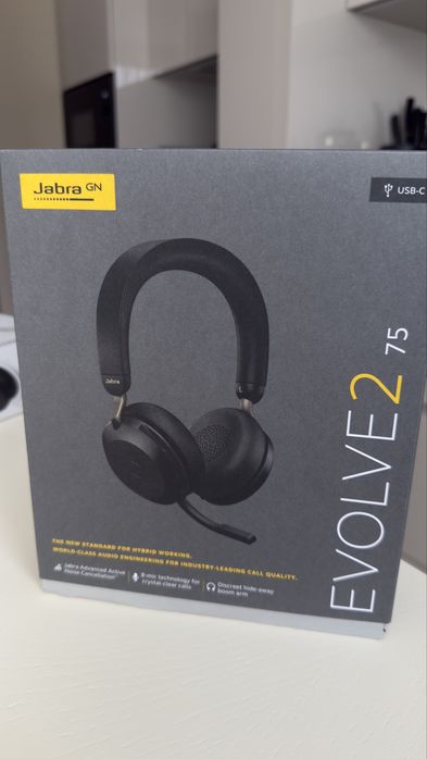Слушалки Jabra Evolve2 75