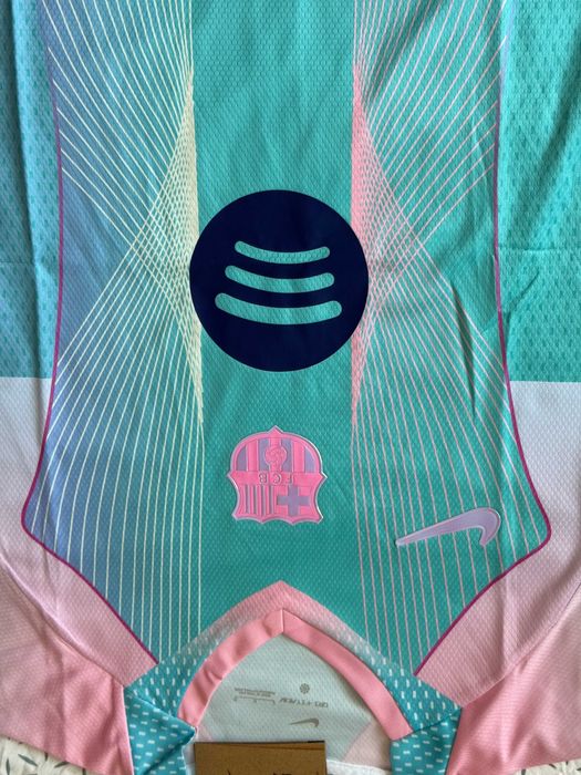 Tricou Barcelona albastru editie speciala